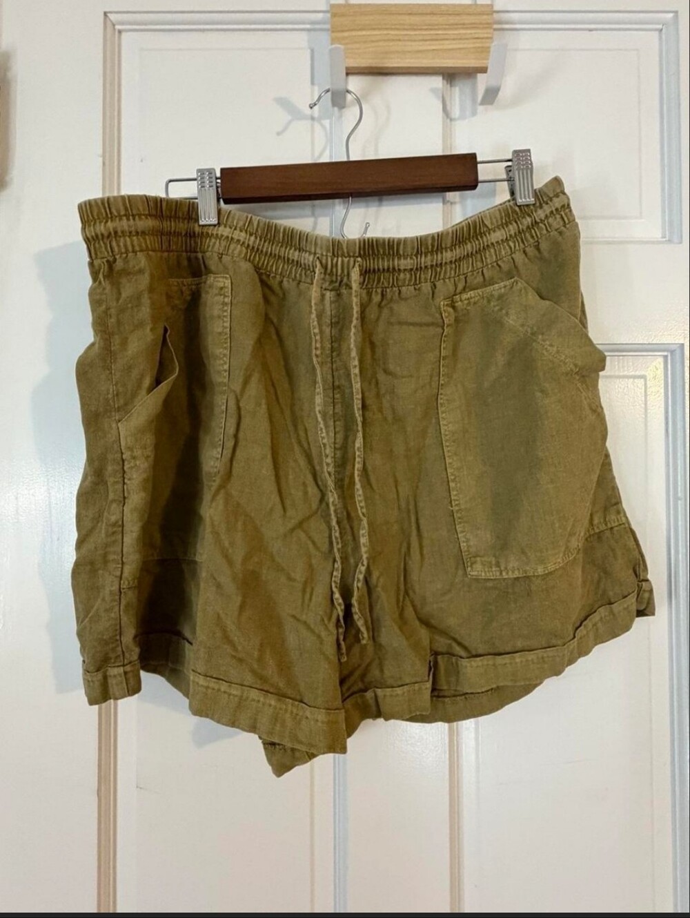 Women's Plus Size Universal Thread Olive Linen Shorts - Size XXL